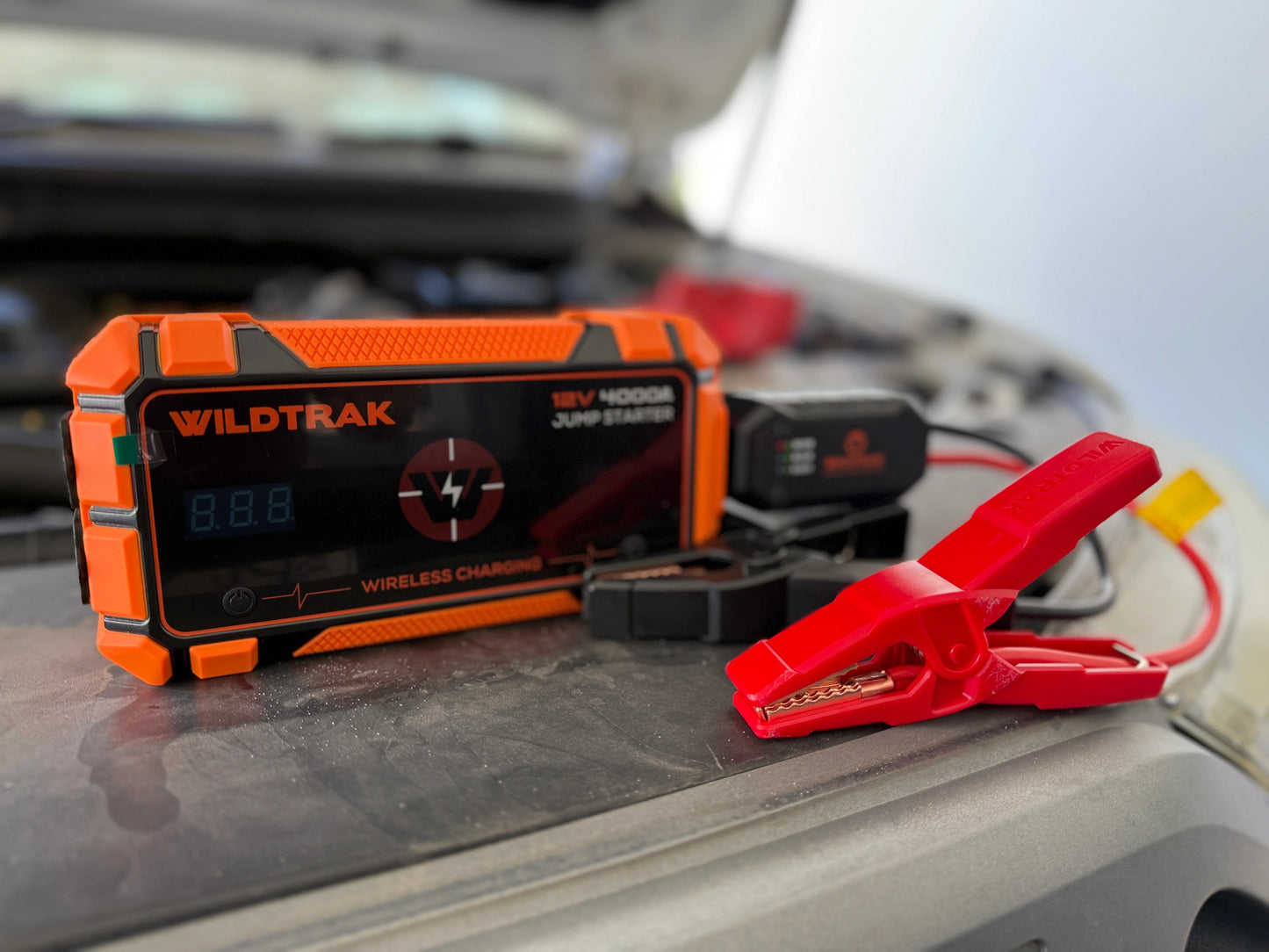 WildTrak Heavy-Duty 4000A 28KMAH HP Lithium Car & 4WD Jump Starter